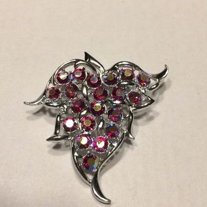 Sarah Coventry leaf brooch